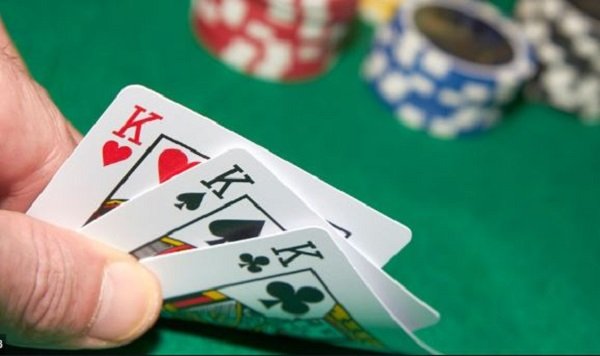 Các kiểu chơi bài tây 52 lá phổ biến nhất tại Việt Nam-4 Các kiểu chơi bài tây 52 lá phổ biến nhất tại Việt Nam-4