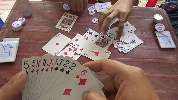 Các kiểu chơi bài tây 52 lá phổ biến nhất tại Việt Nam-2 Các kiểu chơi bài tây 52 lá phổ biến nhất tại Việt Nam-2